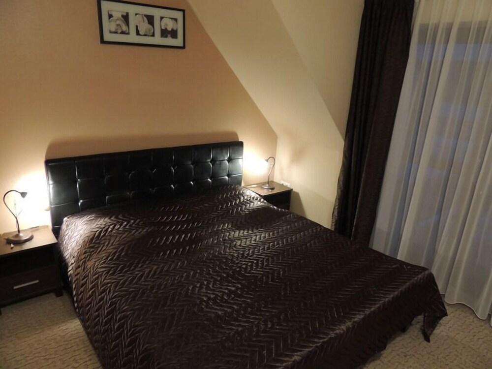 Bajor Panzio Buek-Buekfuerdo, Adults Friendly 12 Plus Eksteriør billede